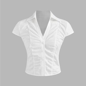 100% cotton v-neck cropped shirt